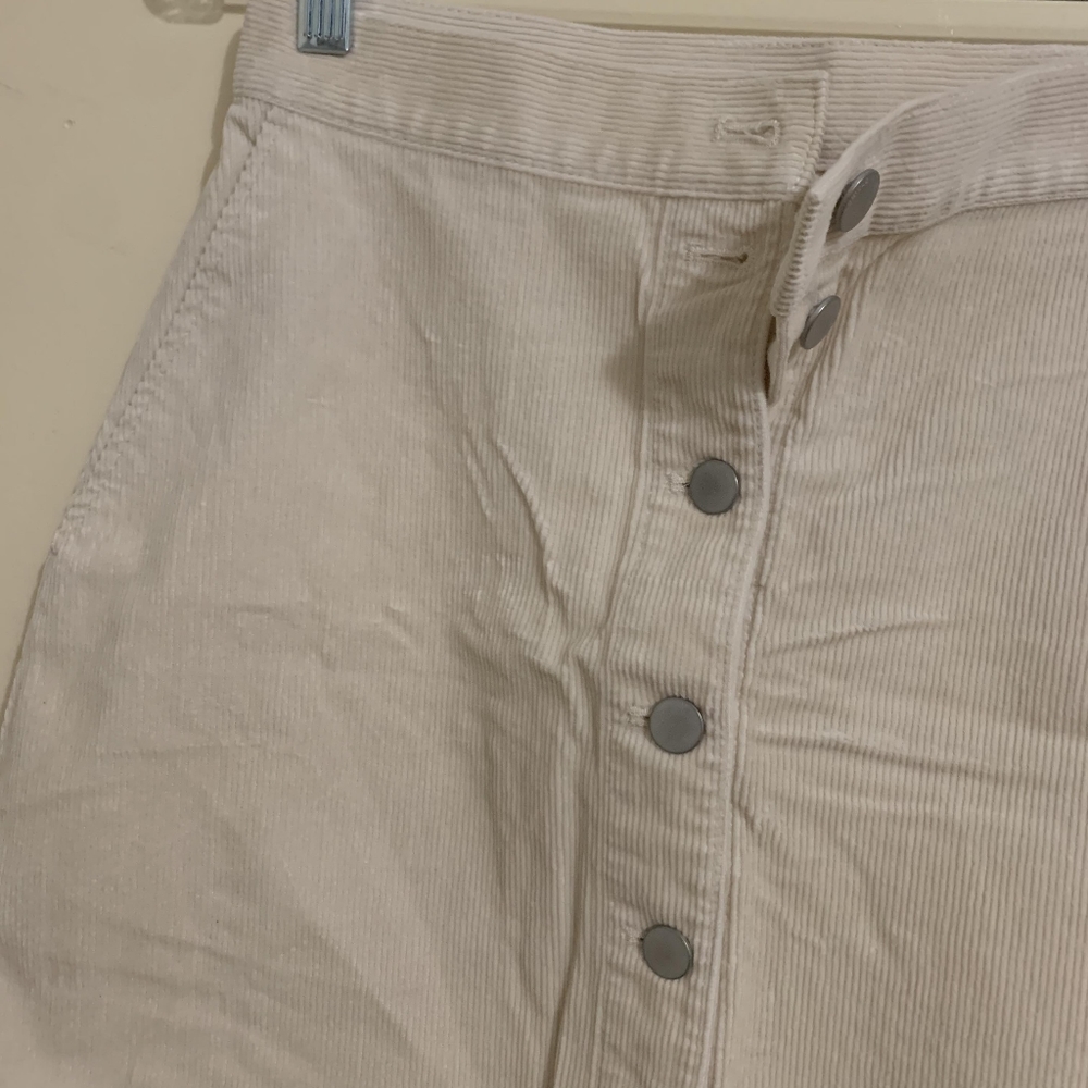 Skirt - Picture 2 of 2